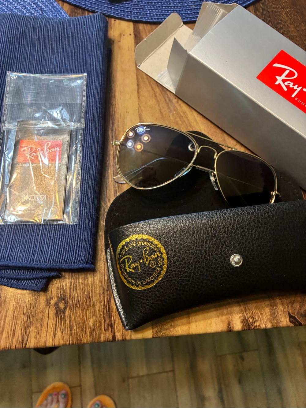 Ray-Ban Gold Aviator Sunglasses with Lenses